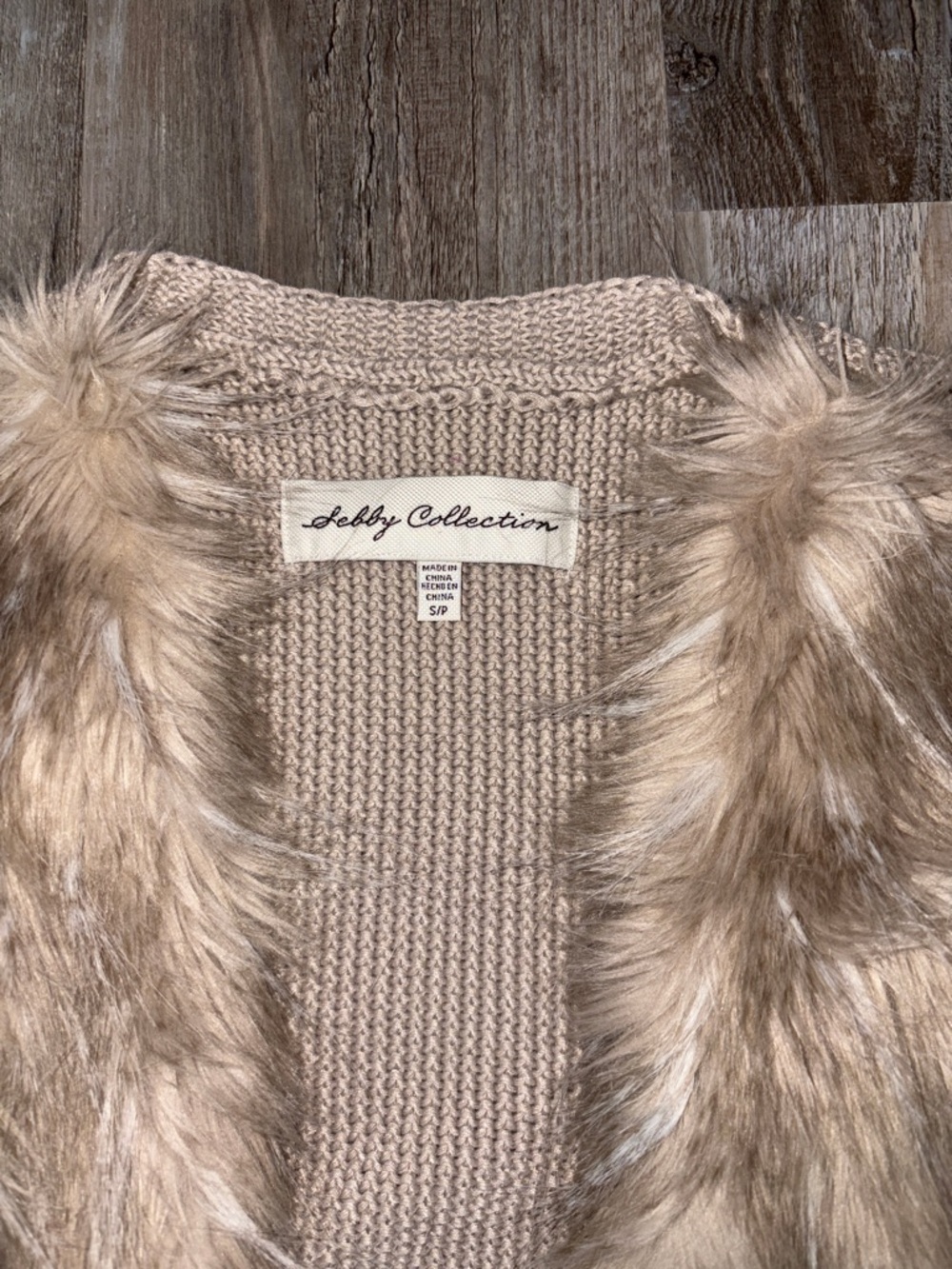 Sebby Collection Vest Fur/Feather - Picture 3 of 4